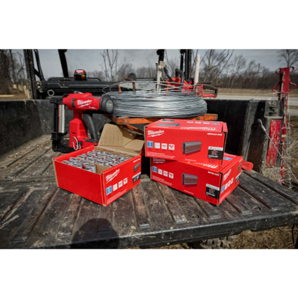 Milwaukee 40mm Fencing Staples (Pack of 960) 4932480358